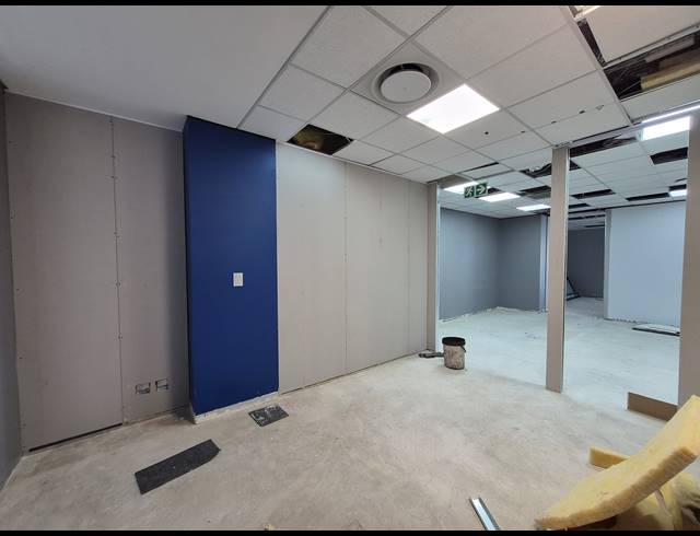 695M² OFFICE TO LET IN SANDTON CENTRAL